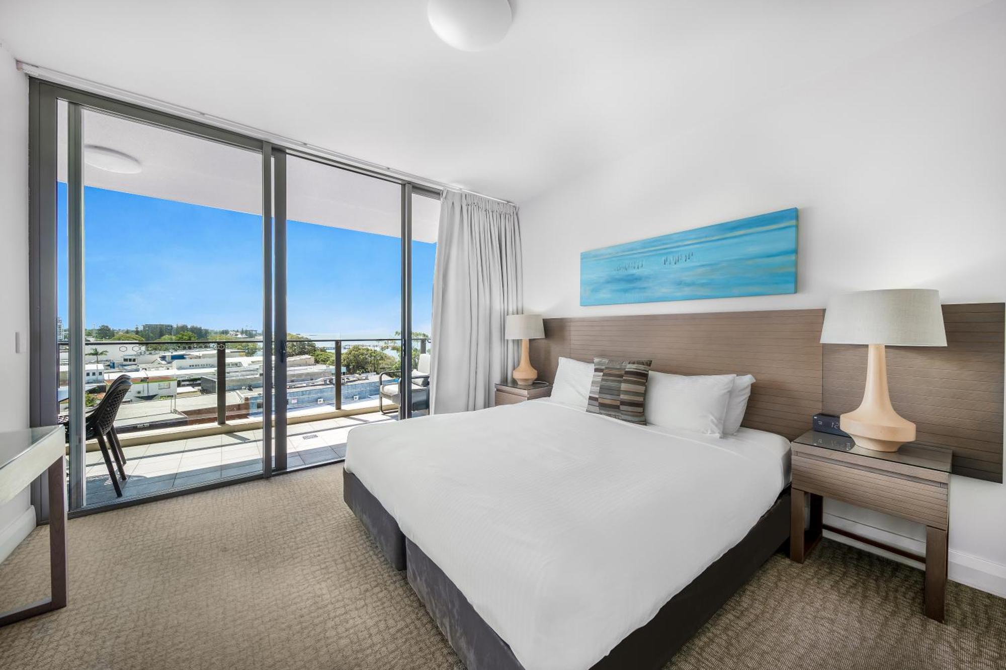 Oaks Redcliffe Mon Komo Suites Exteriör bild