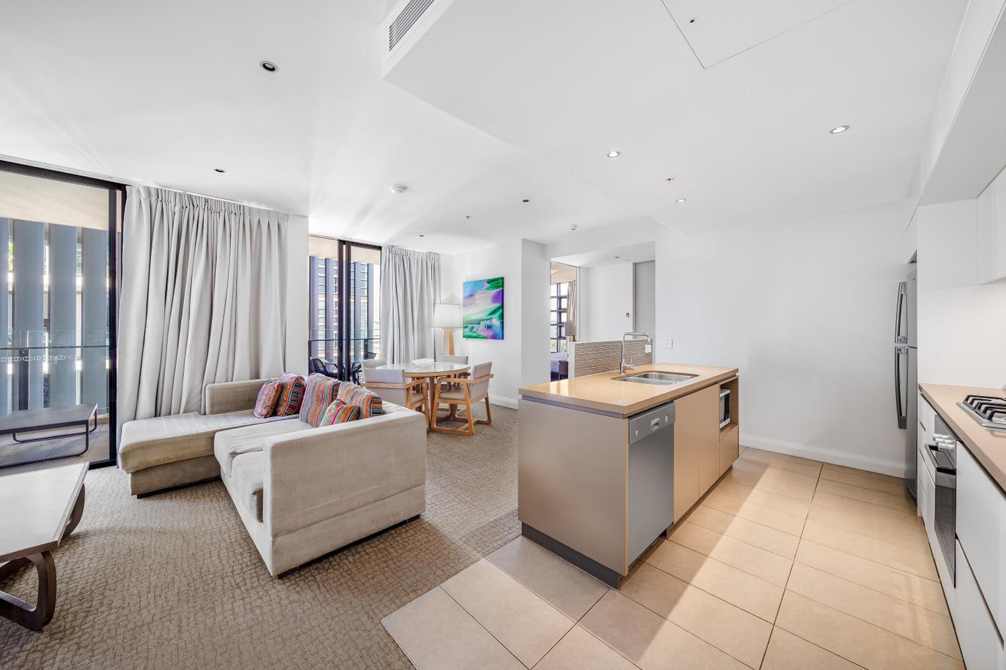 Oaks Redcliffe Mon Komo Suites Exteriör bild