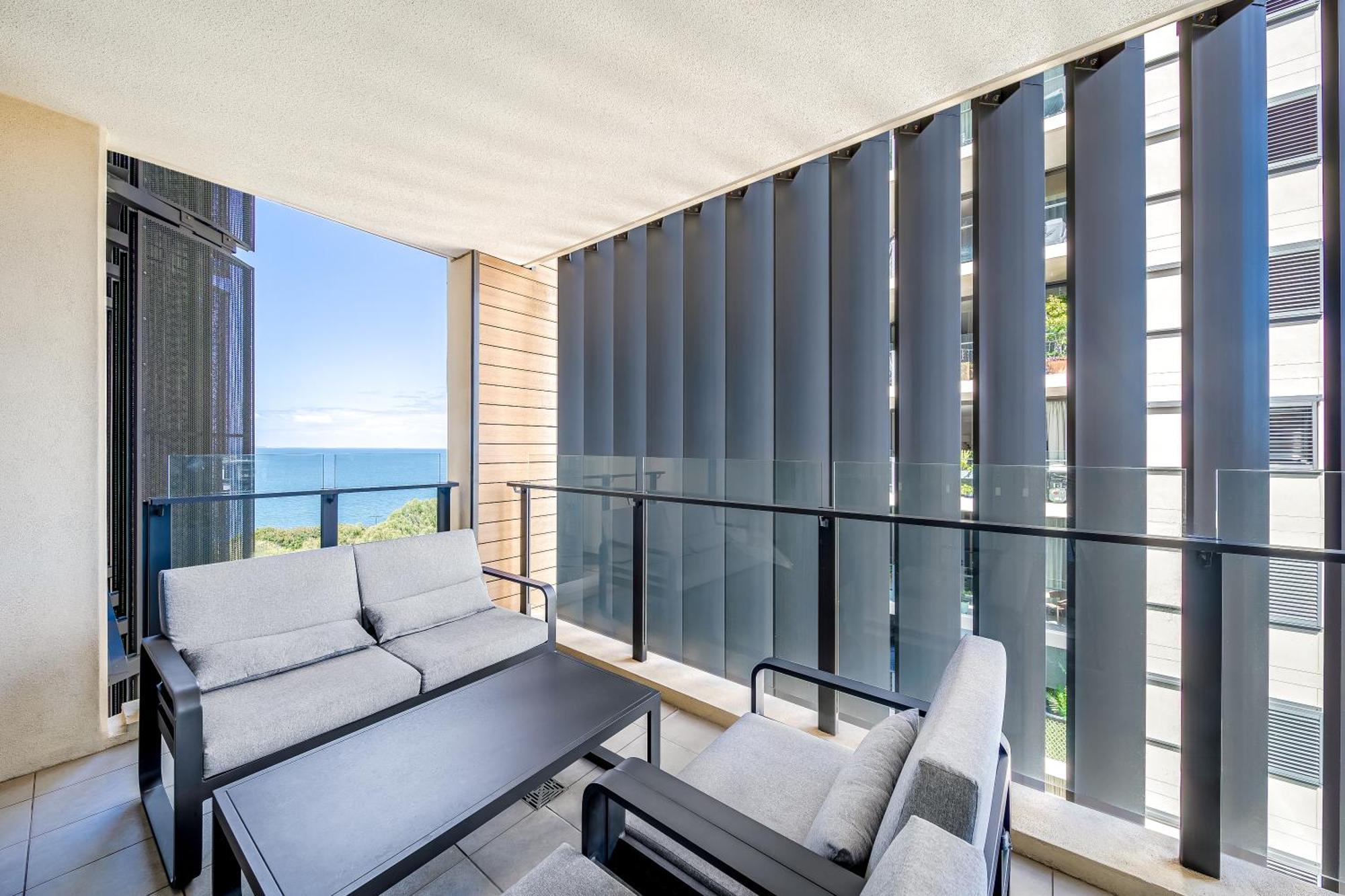 Oaks Redcliffe Mon Komo Suites Exteriör bild